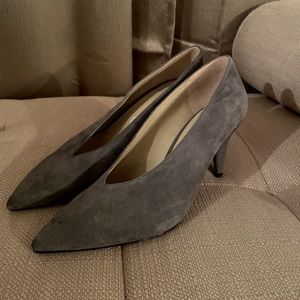Michael Kors Suede Leather Gray 3 Inch Heels Size 7.5